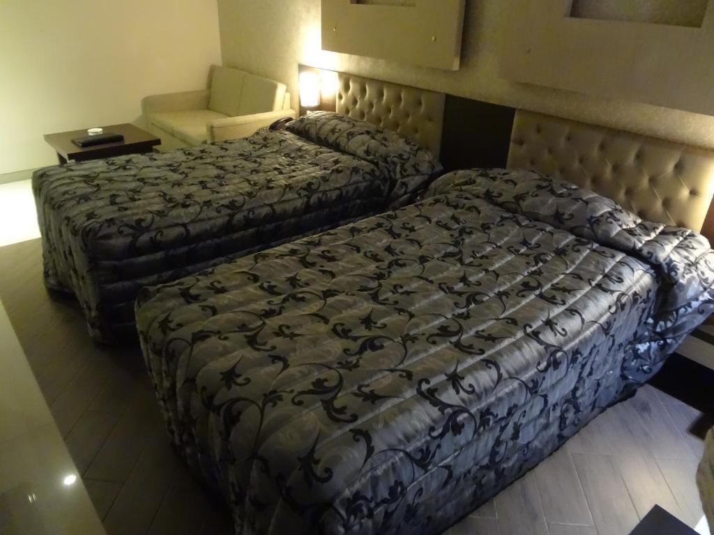 Hotel Capitol Thane Ngoại thất bức ảnh