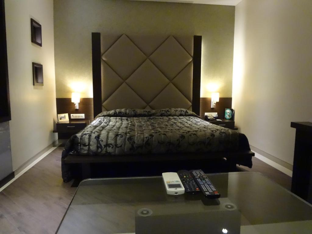Hotel Capitol Thane Phòng bức ảnh