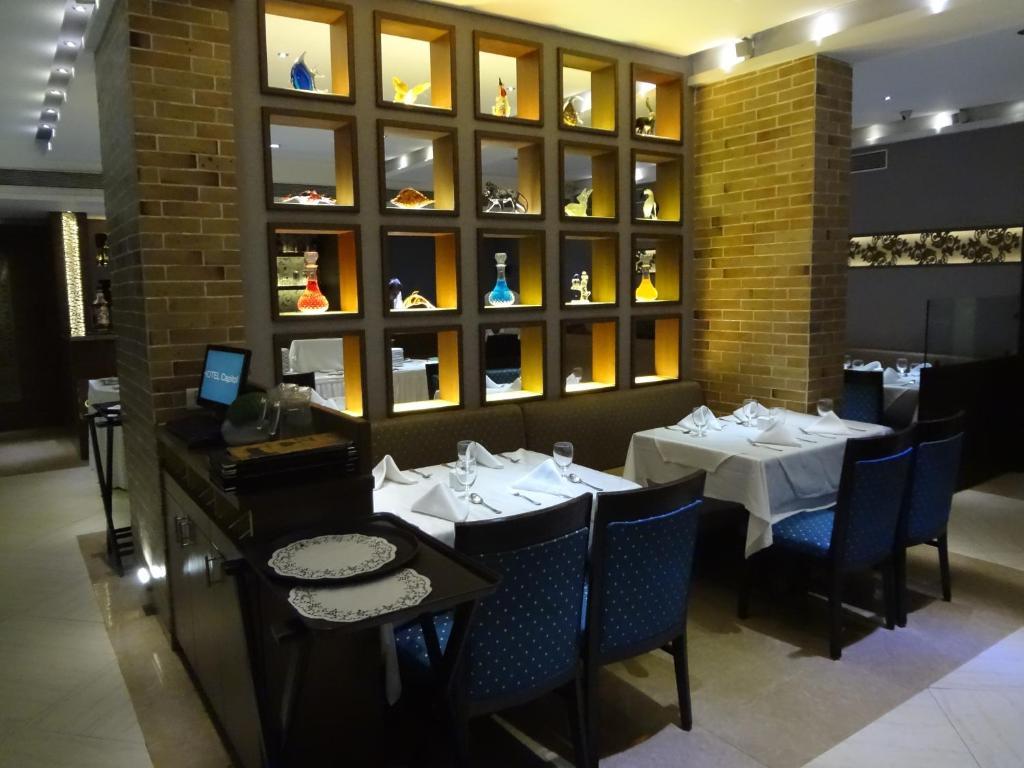 Hotel Capitol Thane Ngoại thất bức ảnh